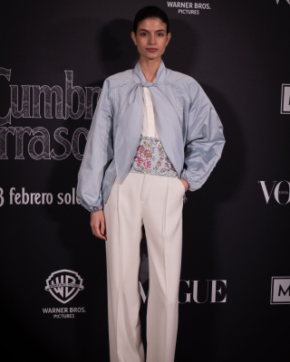 Alfombra-roja-de-Cumbres-Borrascosas-38