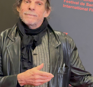 Alfombra-roja-de-El-extranjero-05