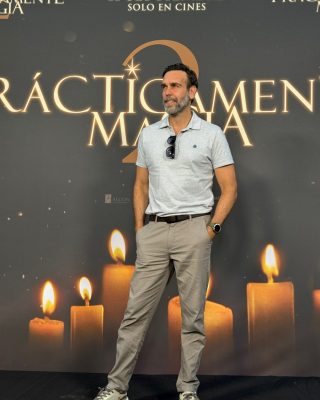 Alfombra-roja-de-la-fiesta-de-Practicamente-Magia-2-04