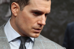 henry-cavill-the-witcher-premiere-photo