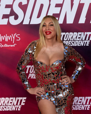 Alfombra-roja-de-Torrente-Presidente-07