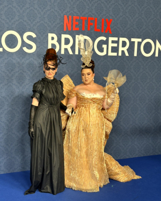 Baile-de-mascaras-de-Los-Bridgerton-010