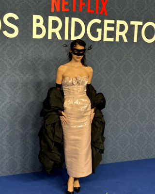 Baile-de-mascaras-de-Los-Bridgerton-022