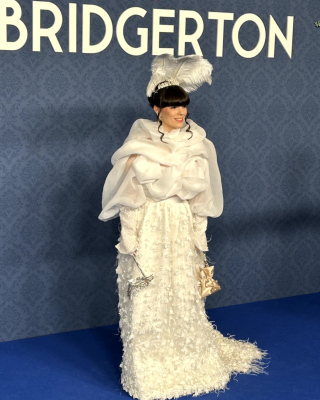 Baile-de-mascaras-de-Los-Bridgerton-079
