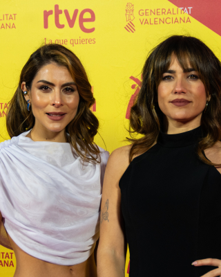 Benidorm-Fest-2026-Alfombra-fucsia-11