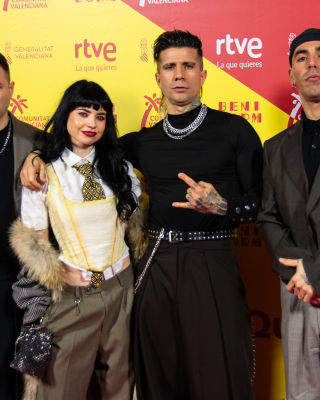 Benidorm-Fest-2026-Alfombra-fucsia-17