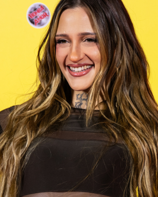 Benidorm-Fest-2026-Alfombra-fucsia-18