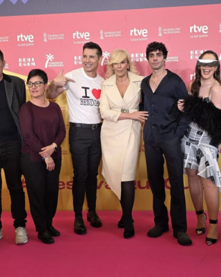 Benidorm-Fest-2026-Rueda-de-prensa-de-los-presentadores-02