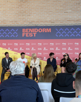 Benidorm-Fest-2026-Rueda-de-prensa-de-los-presentadores-28
