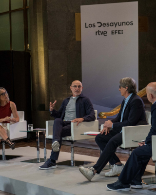 Luis-de-la-Fuente-en-Los-Desayunos-de-RTVE-y-la-Agencia-EFE-15