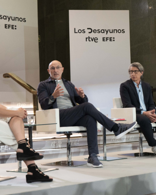 Luis-de-la-Fuente-en-Los-Desayunos-de-RTVE-y-la-Agencia-EFE-16