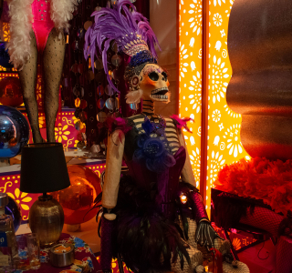Pase-especial-de-RTVE-al-altar-de-muertos-2025-04
