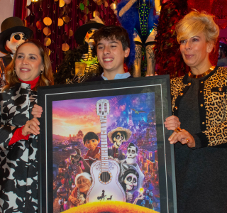 Pase-especial-de-RTVE-al-altar-de-muertos-2025-07