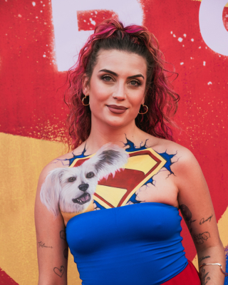 Pase-especial-de-Supergirl-14