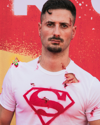 Pase-especial-de-Supergirl-23