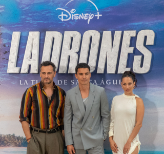Photocall-de-Ladrones-La-tiara-de-santa-Agueda-04