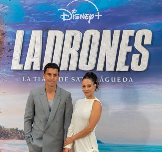 Photocall-de-Ladrones-La-tiara-de-santa-Agueda-08
