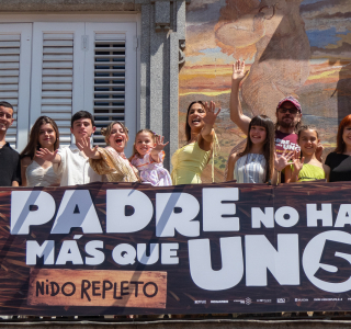 Photocall-de-Padre-no-hay-mas-que-uno-5-02