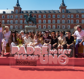 Photocall-de-Padre-no-hay-mas-que-uno-5-23