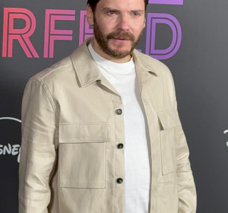 Photocall-de-presentacion-de-Becoming-Karl-Lagerfeld-03