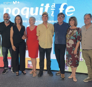 Photocall-de-la-segunda-temporada-de-Poquita-Fe-05