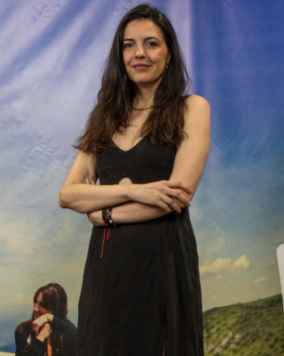 Premiere-de-Cinco-dias-con-Lara-03