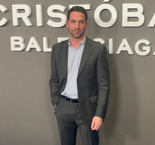 Premiere-de-Cristobal-Balenciaga-05