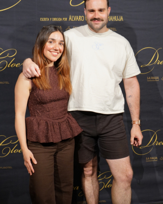 Premiere-de-Drea-y-Cloe-23