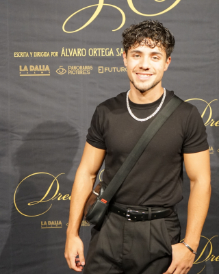 Premiere-de-Drea-y-Cloe-27