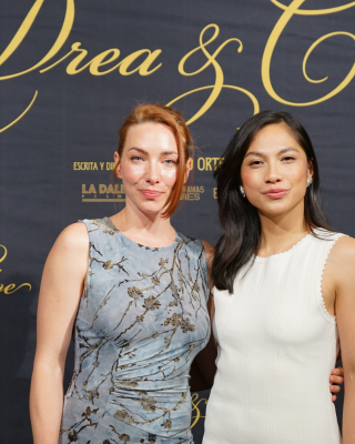 Premiere-de-Drea-y-Cloe-73