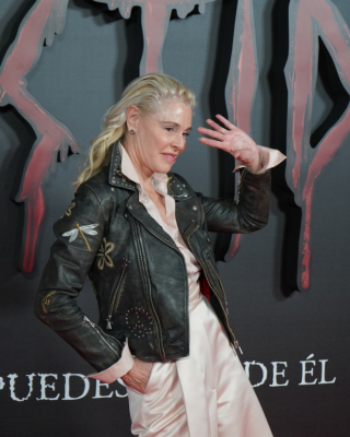 Premiere-de-El-vestido-02