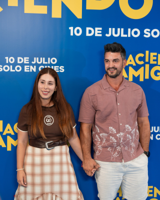 Premiere-de-Haciendo-amigos-32
