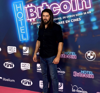 Premiere-de-Hotel-Bitcoin-22