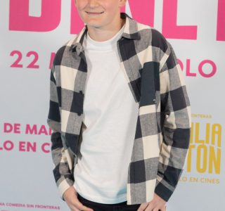 Premiere-de-La-Familia-Beneton-10