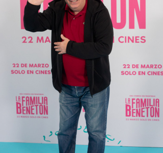 Premiere-de-La-Familia-Beneton-74