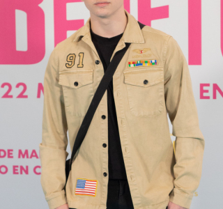 Premiere-de-La-Familia-Beneton-77