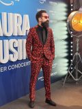 Premiere-de-Laura-Pausini-Un-placer-conocerte-03