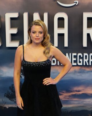 Premiere-de-Reina-Roja-Loba-Negra-10