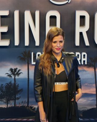 Premiere-de-Reina-Roja-Loba-Negra-36