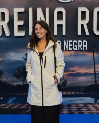 Premiere-de-Reina-Roja-Loba-Negra-51