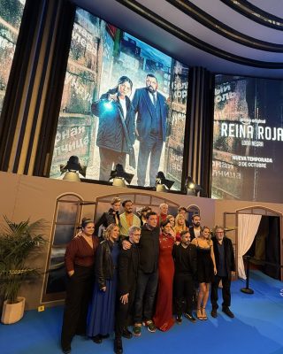 Premiere-de-Reina-Roja-Loba-Negra-64