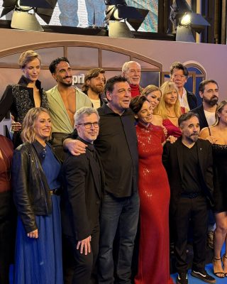 Premiere-de-Reina-Roja-Loba-Negra-66
