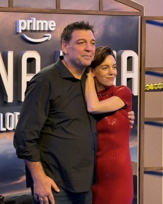 Premiere-de-Reina-Roja-Loba-Negra-72