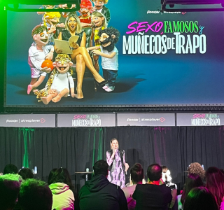Premiere-de-Sexo-famososo-y-munecos-de-trapo-31