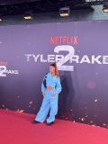 Premiere-de-Tyler-Rake-07