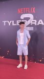 Premiere-de-Tyler-Rake-12