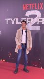 Premiere-de-Tyler-Rake-18