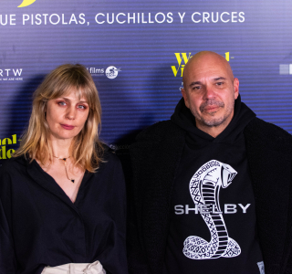 Premiere-de-Warhol-Vijande-Mas-que-Pistolas-Cuchillos-y-Cruces-59