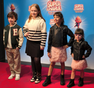 Premiere-familiar-de-Super-Charlie-35