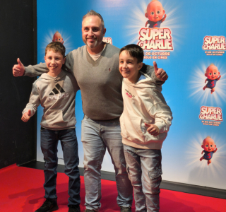 Premiere-familiar-de-Super-Charlie-44